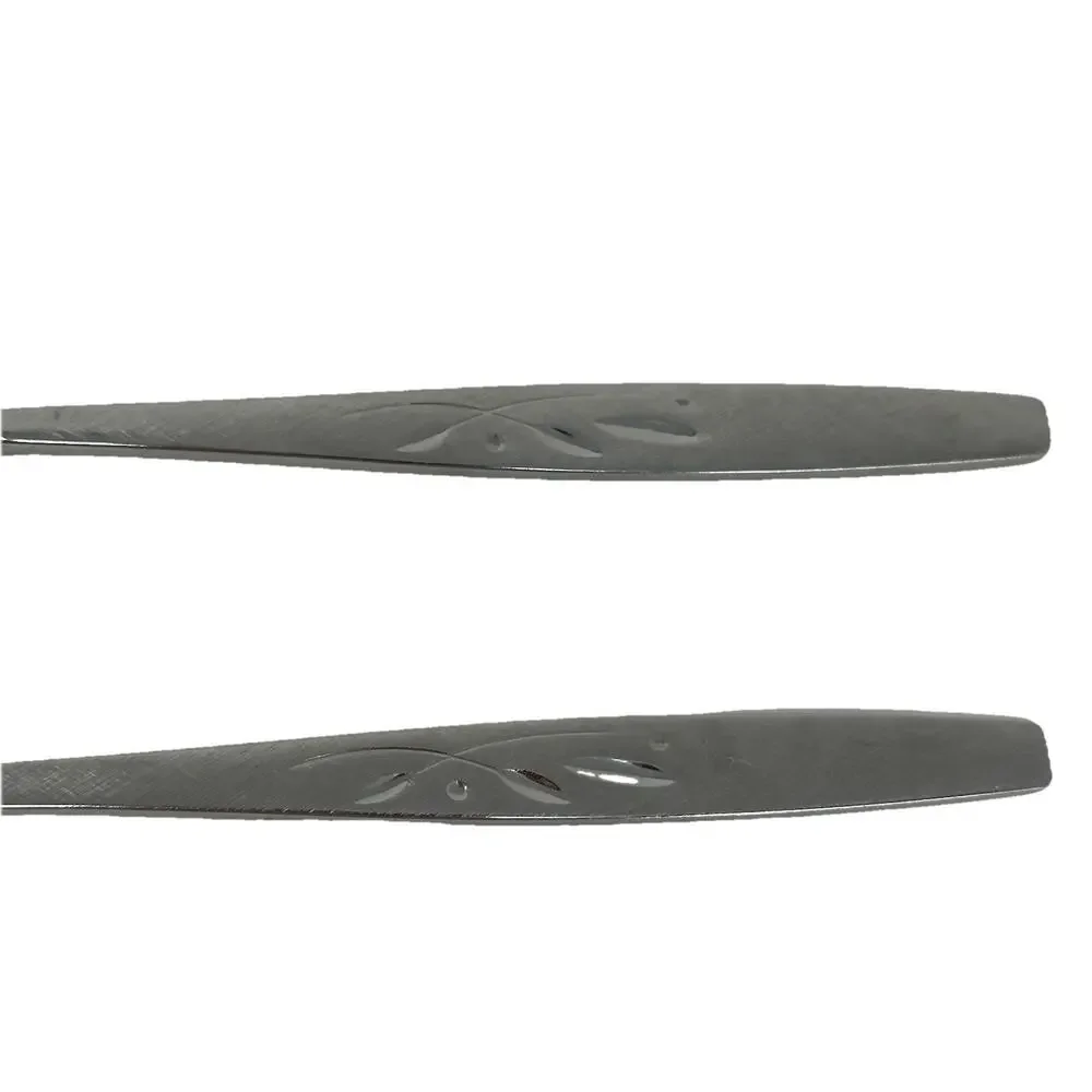 Two Oneida Will O' Wisp Cube Stainless Tea Spoon 6” Flatware